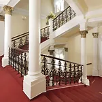 Savoy & Hotell 4*