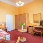 Hotel Savoy &