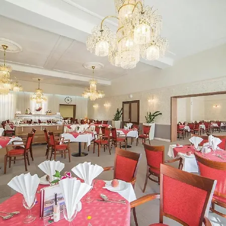 Отель Savoy &