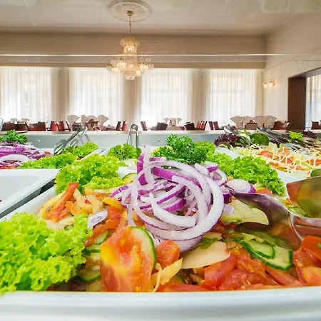 Savoy & Отель 4*