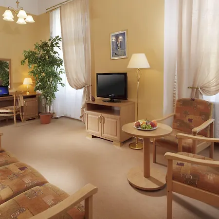 Savoy & Отель 4*