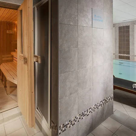 Hotel Savoy &