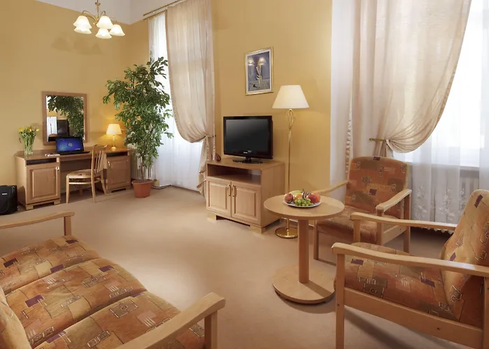 Savoy & Szálloda 4*