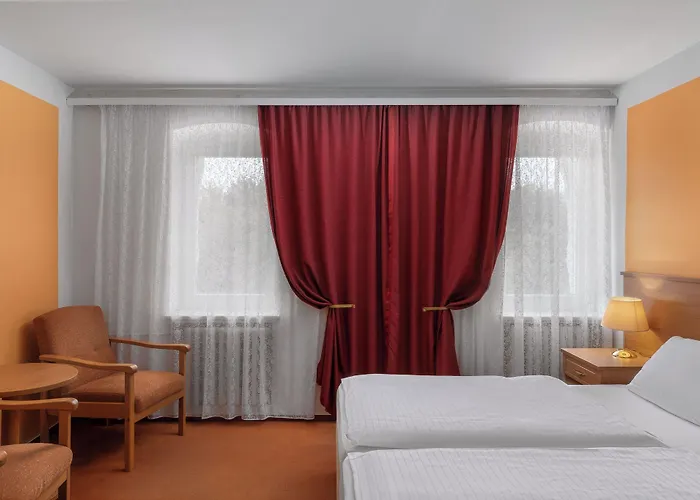 Savoy & Szálloda 4*